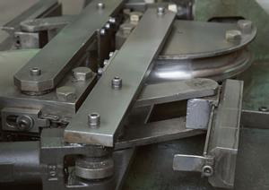 耐久性に優れたトラックシートを販売